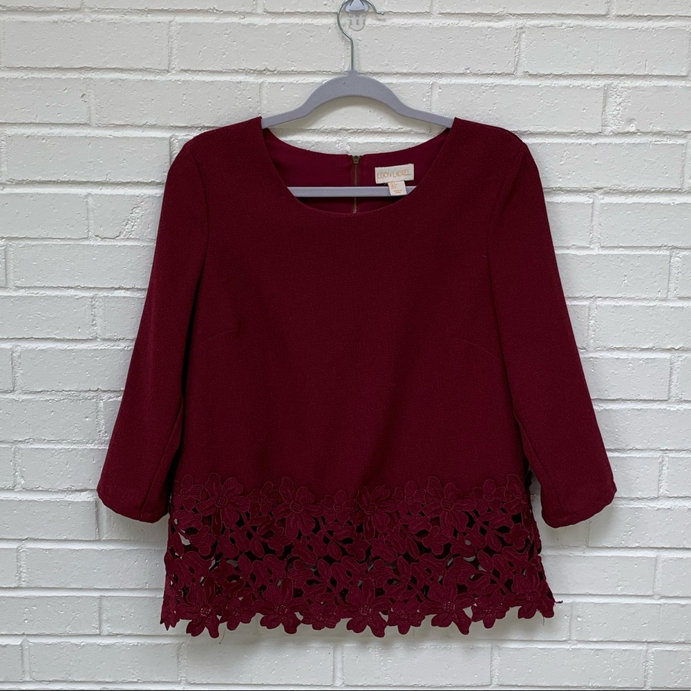 Lucy And Laurel Floral Lace Hem 3/4 Sleeve Top